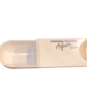 Corning measures asjusta White Adjustable Scoop